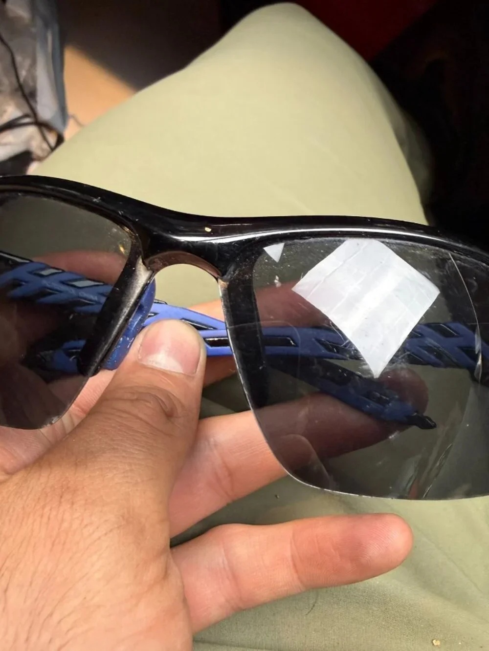 Men's Black & Blue Sports Sunglasses Wraparound Activewear - Scratched / Damaged